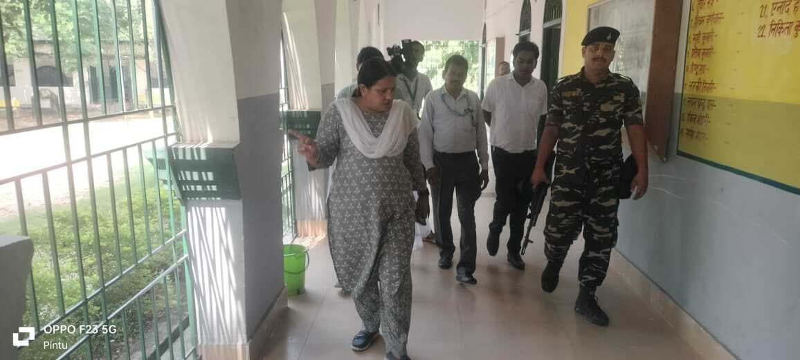 जेएसएससी परीक्षा में 4574 में 1536 परीक्षार्थी हुए शामिल