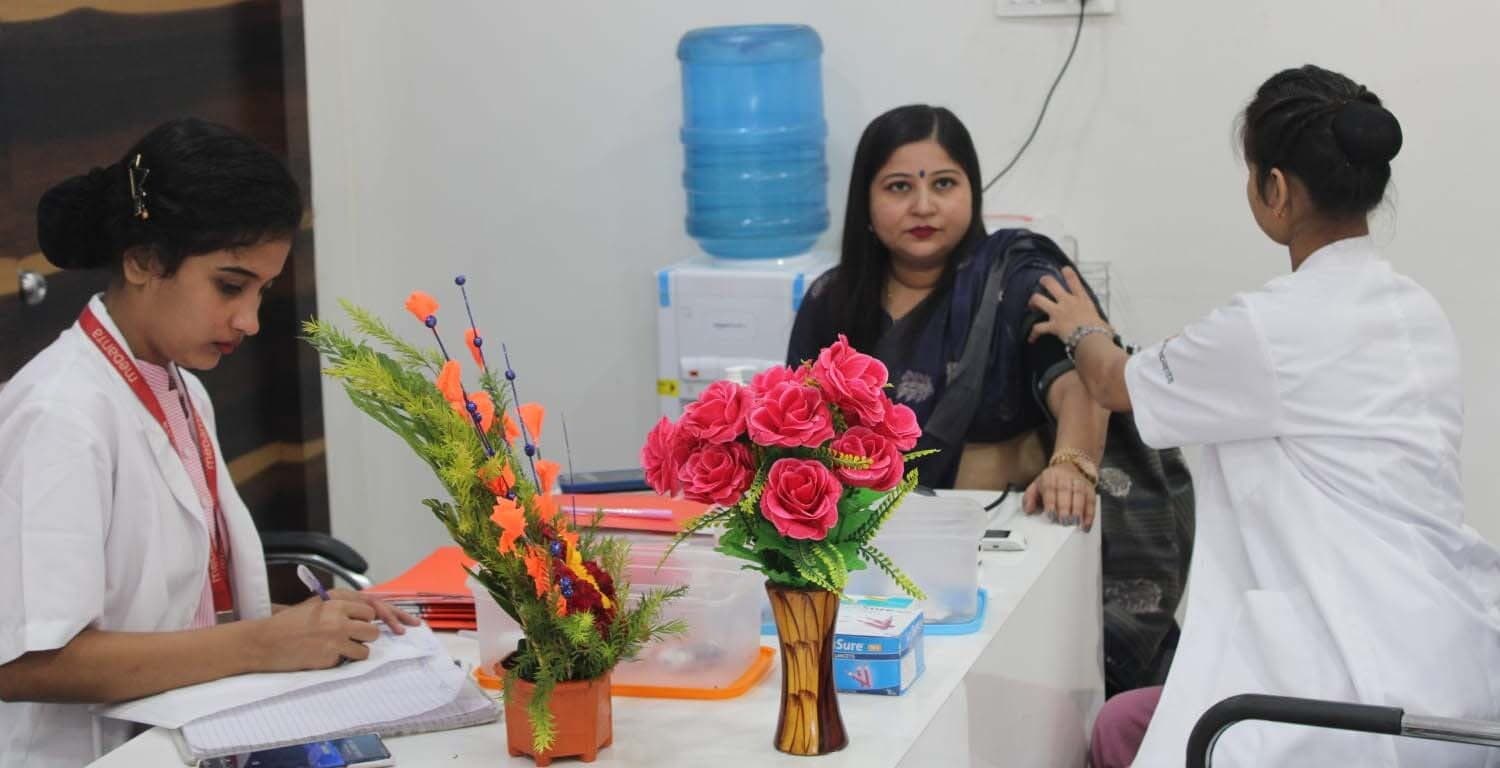 इंटरनेशनल पब्लिक स्कूल में मुफ्त जांच शिविर का आयोजन