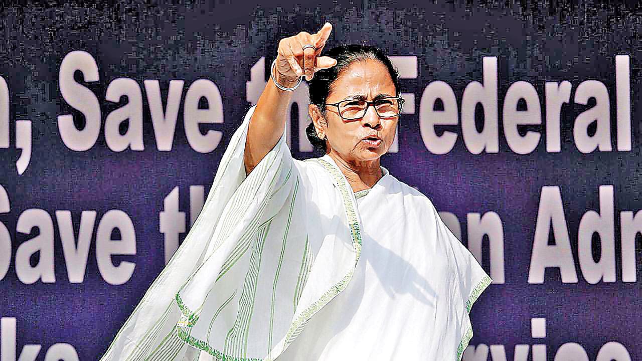 मंजूरी के बाद भी केंद्र से नहीं मिली राशि : ममता बनर्जी