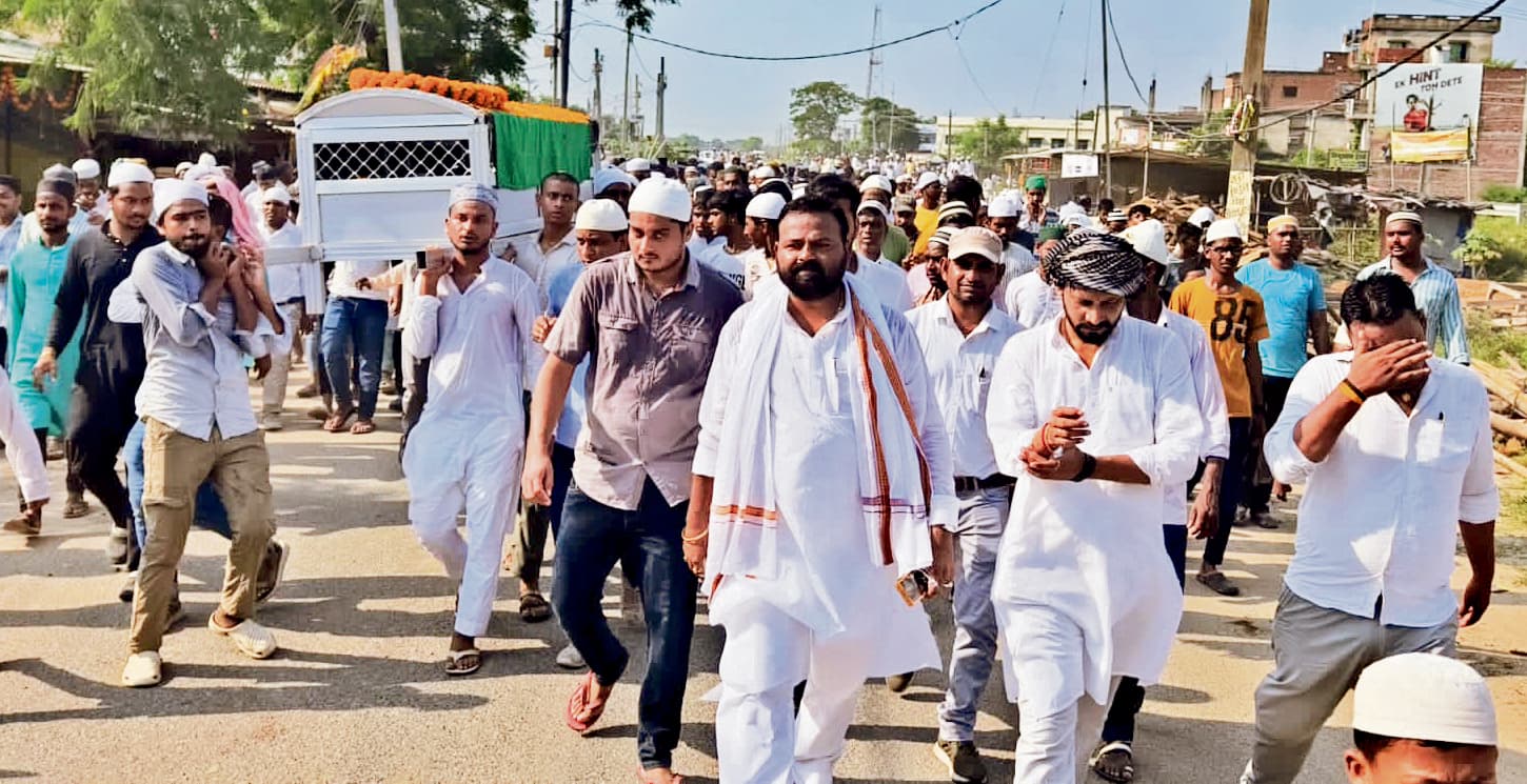 Gaya News : तिरंगे में लिपटा पहुंचा बीएसएफ जवान का शव, नम हो गयीं आंखें