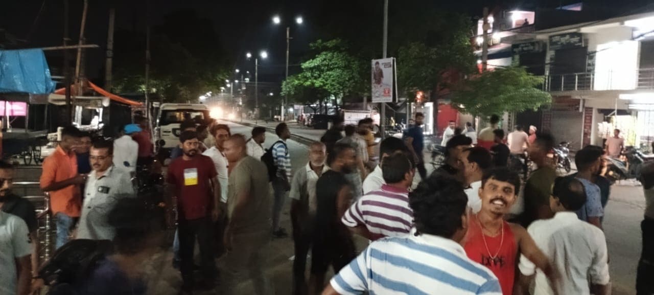 BOKARO NEWS : जान देने के लिए कुएं में कूद रही थी युवती, युवक ने बचाया