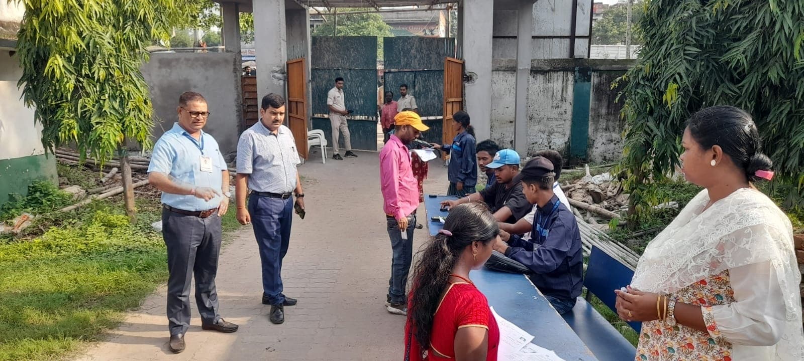 BOKARO NEWS : बेरमो के केंद्रों में शांतिपूर्ण हुई जेएसएससी सीजीएल की परीक्षा