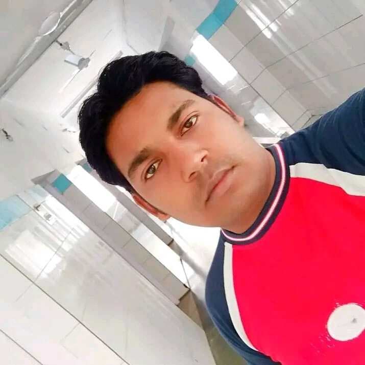 Dhanbad News:पत्नी व बेटे को कमरे में बंद कर माइनिंग सरदार ने लगा ली फांसी