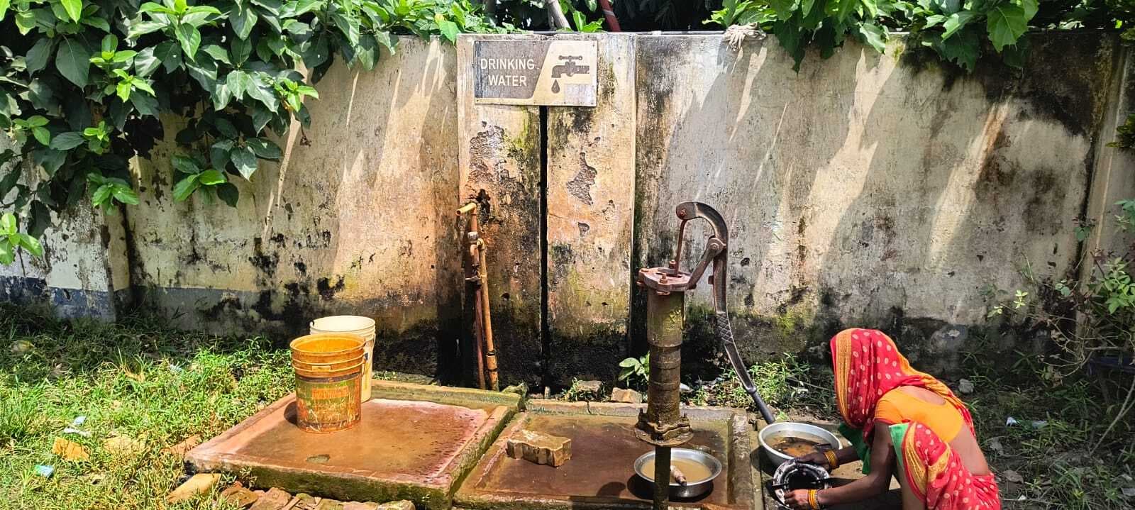 पेट्रोल पंपों पर आवश्यक बुनियादी सुविधाओं का है घोर अभाव