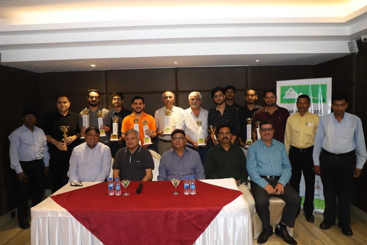 झारखंड स्टेट बिलियडर्स और स्नूकर के विजेता हुए पुरस्कृत