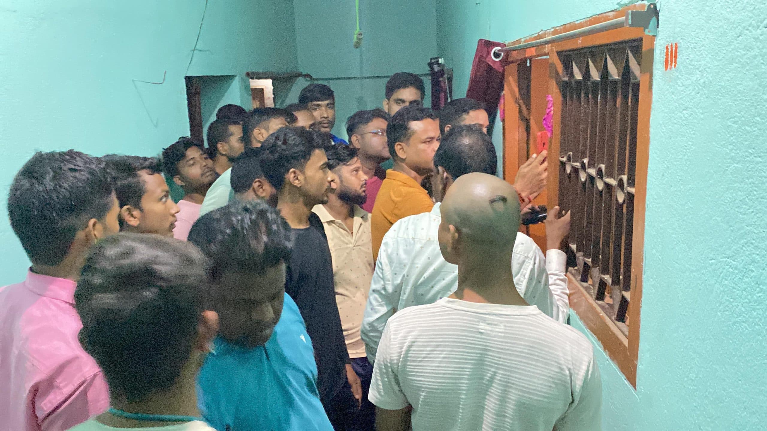 Giridih News: सिहोडीह में फांसी के फंदे से लटका हुआ मिला हजारीबाग की युवती का शव