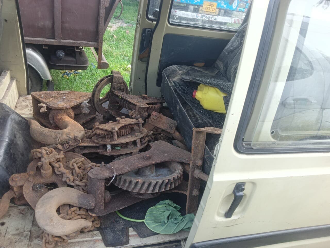 Giridih News: लोहा चुराकर भाग रहा युवक धराया, गया जेल