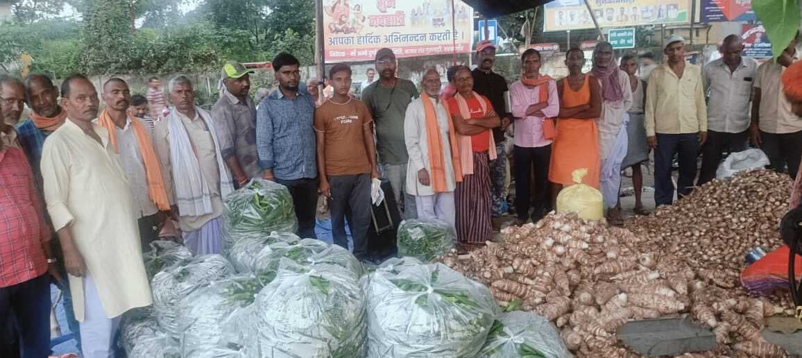 बड़कागांव थाना के पास डेली मार्केट का उदघाटन