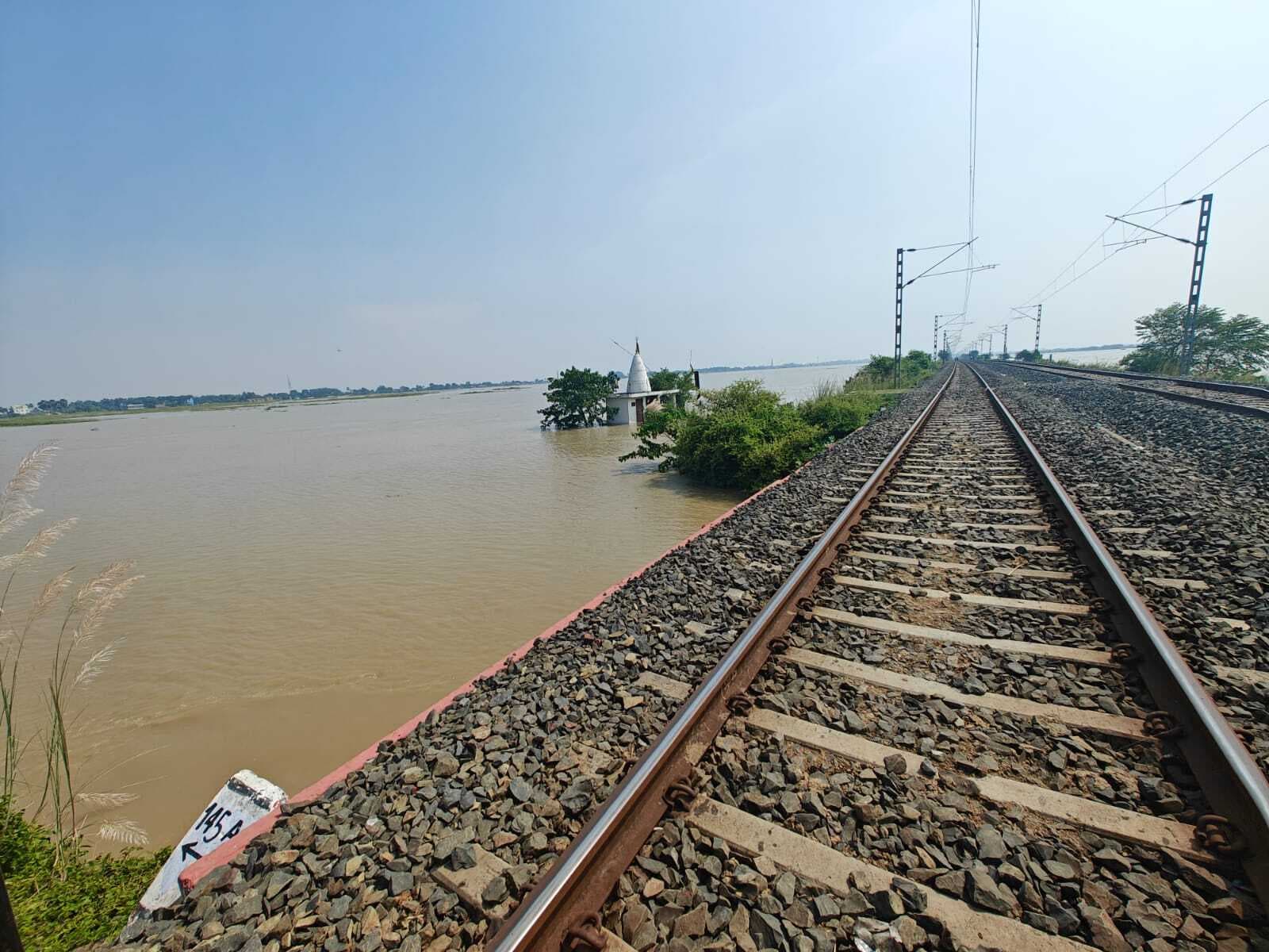 मंगलवार को अपराह्न 16:15 बजे से जमालपुर-भागलपुर के बीच ट्रेन सेवा प्रारंभ