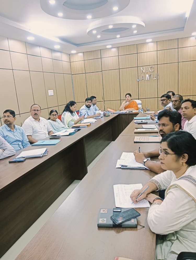 समन्वय बनाकर काम करें सभी विभागों के कर्मी