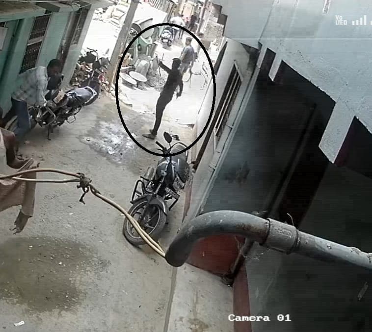 Patna : 60 लाख की रंगदारी नहीं देने पर फायरिंग, मुंशी व लेबर बाल-बाल बचे