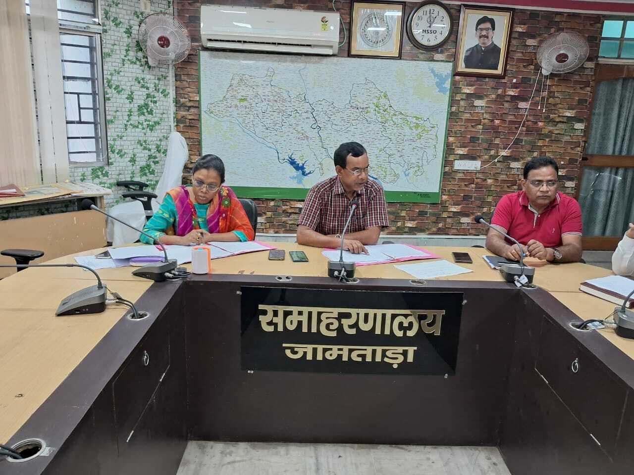 सभी विभाग राजस्व संग्रह में लायें तेजी : डीडीसी