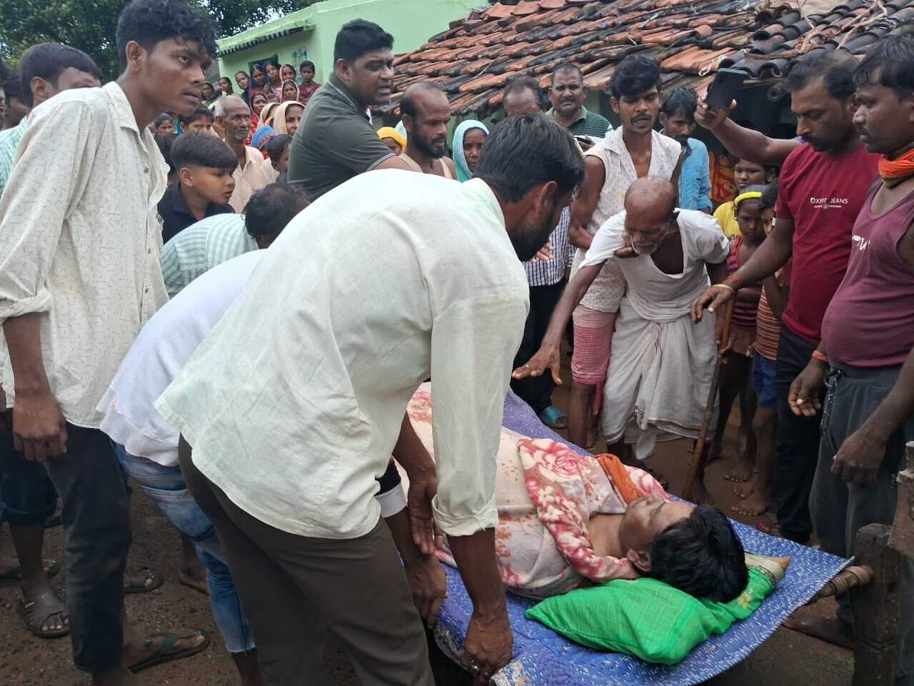 नीमडंगाल में युवक ने फंदे से लटक कर दे दी जान