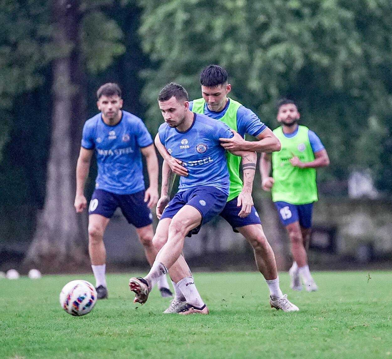 बस से भुवनेश्वर जायेगी जेएफसी की टीम