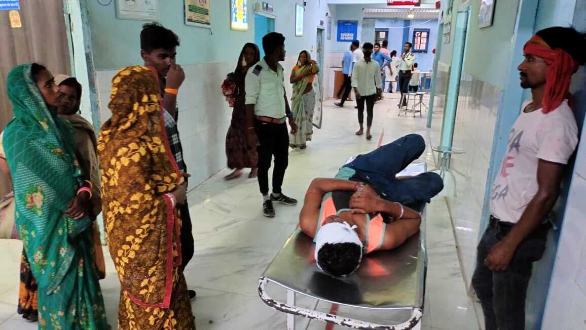 गंगौर के बरैय में पिता ने पुत्र को मारी गोली, भर्ती