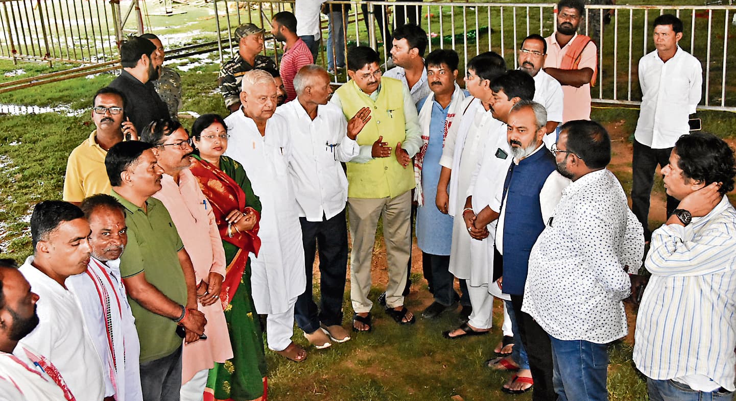 Dhanbad News : रक्षा मंत्री राजनाथ सिंह गोल्फ ग्राउंड में सभा को करेंगे संबोधित