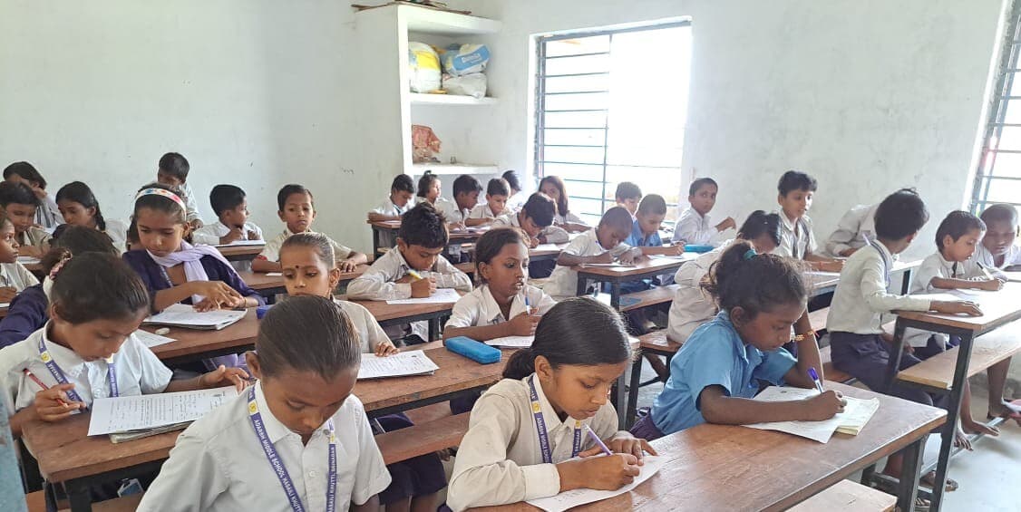 श्रीनगर प्रखंड के स्कूलों में अर्धवार्षिक परीक्षा संपन्न