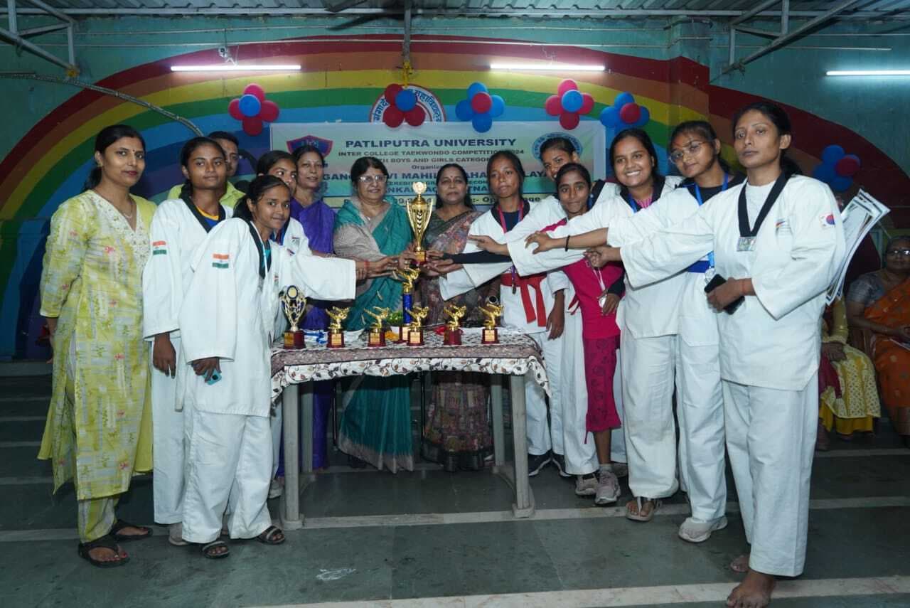 कैंपस : अंतर महाविद्यालय ताइक्वांडो प्रतियोगिता : छात्रा वर्ग में गंगा देवी महिला कॉलेज व छात्र वर्ग में तापिंदु इंस्टीट्यूट ओवरऑल चैंपियन