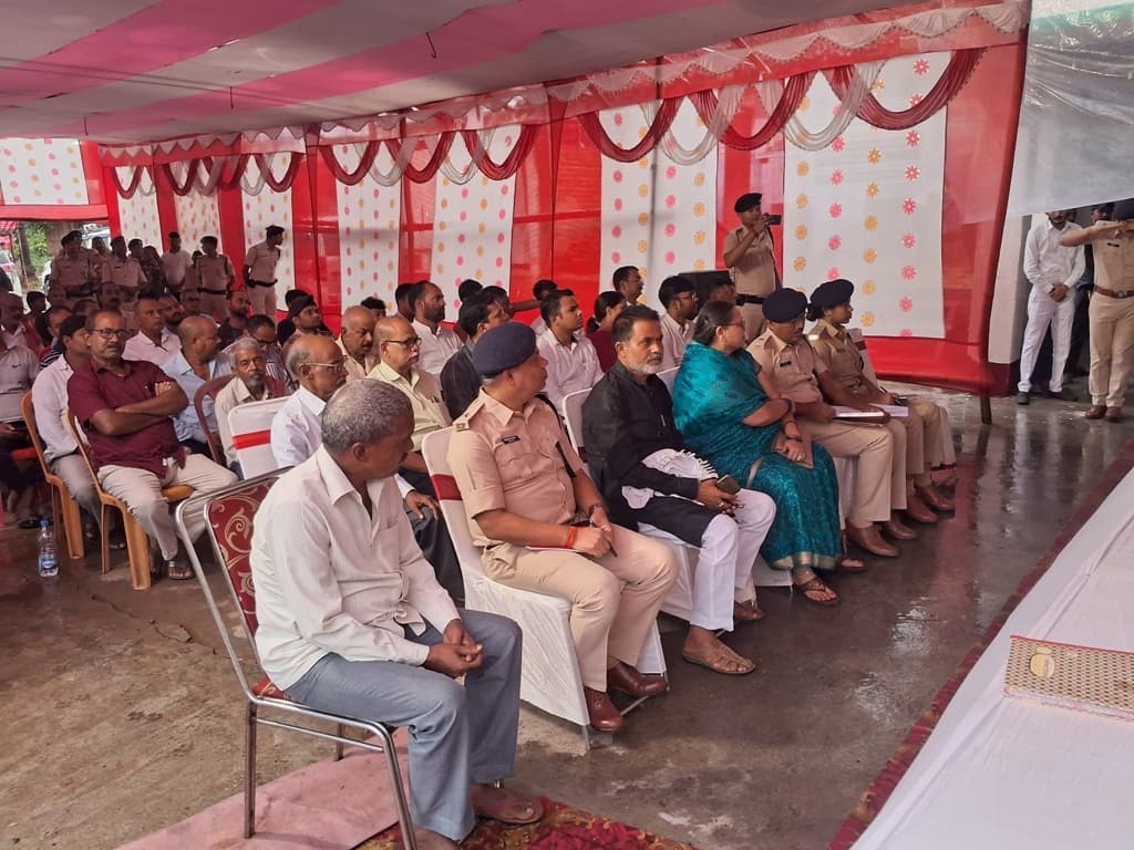 हरिवंशपुर तिलडीहा दुर्गा मंदिर में शांति समिति की बैठक आयोजित