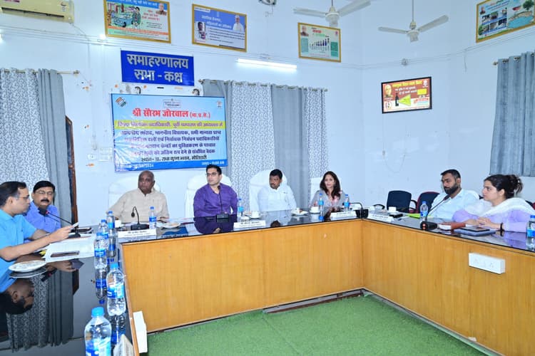 1500 से अधिक मतदाताओं के आधार पर बनेंगे नये 15 मतदान केंद्र