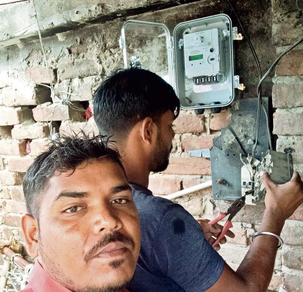 Gopalganj News  : गोपालगंज डिवीजन के 1.78 लाख घरों में स्मार्ट मीटर लगाने का लक्ष्य, 13000 इंस्टॉलेशन पूरा