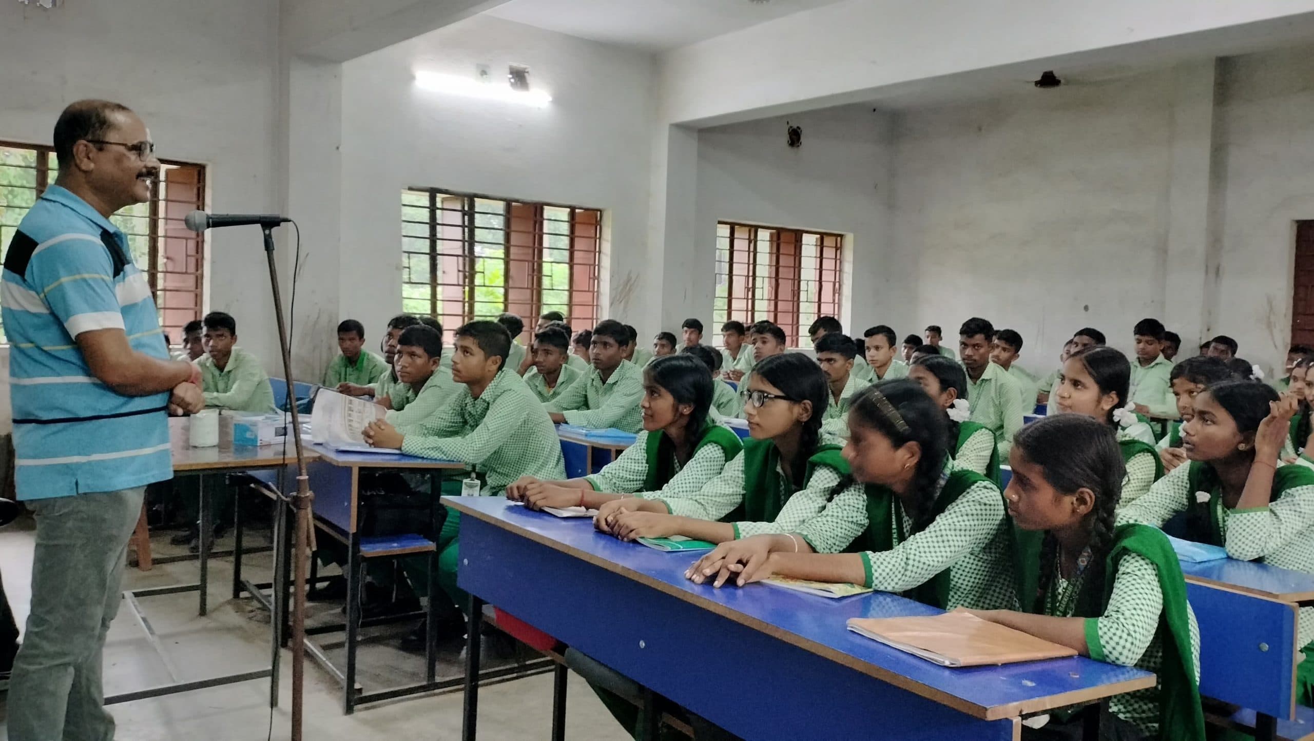 मुस्कुराने भर से आठ मेगावाट के बराबर ऊर्जा शरीर में भर जाती है : एसडीपीओ