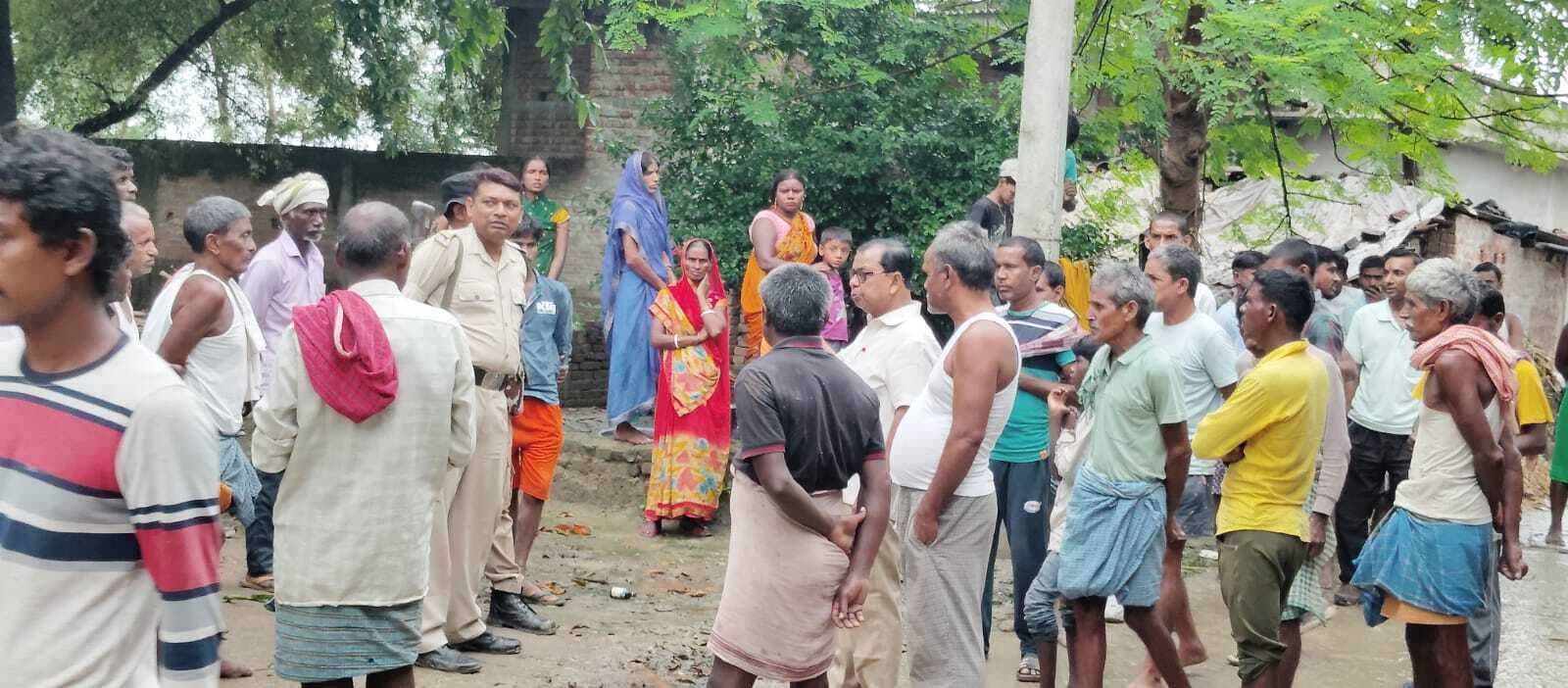 Gaya News : विशुनपुरा गांव में सांप के काटने के बाद झाड़-फूंक, मजदूर की मौत