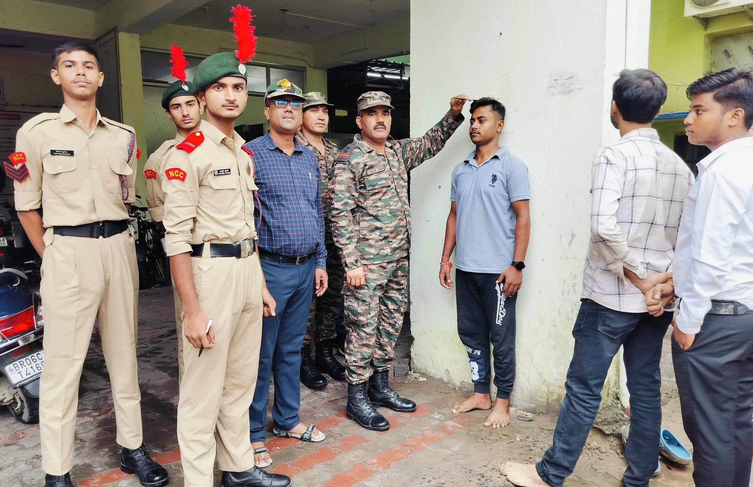 नीतीश्वर कॉलेज में एनसीसी का इनरोलमेंट, 53 चयनित