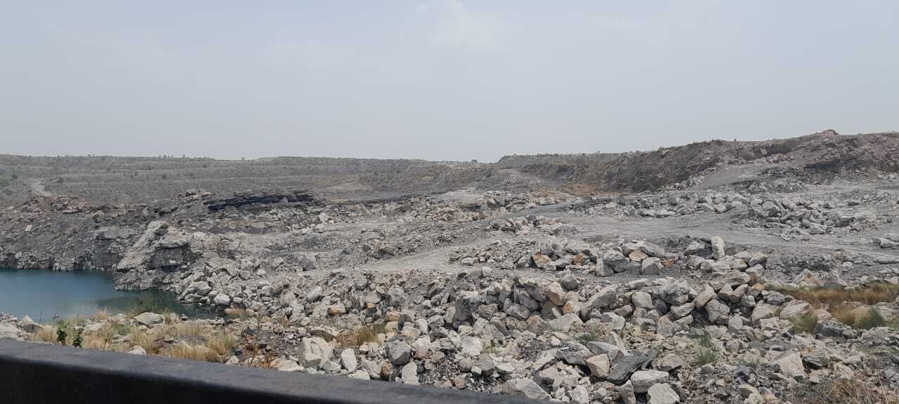 Giridih News:दो वर्षों से बंद पड़ी ओपेनकास्ट चालू होने का मार्ग प्रशस्त