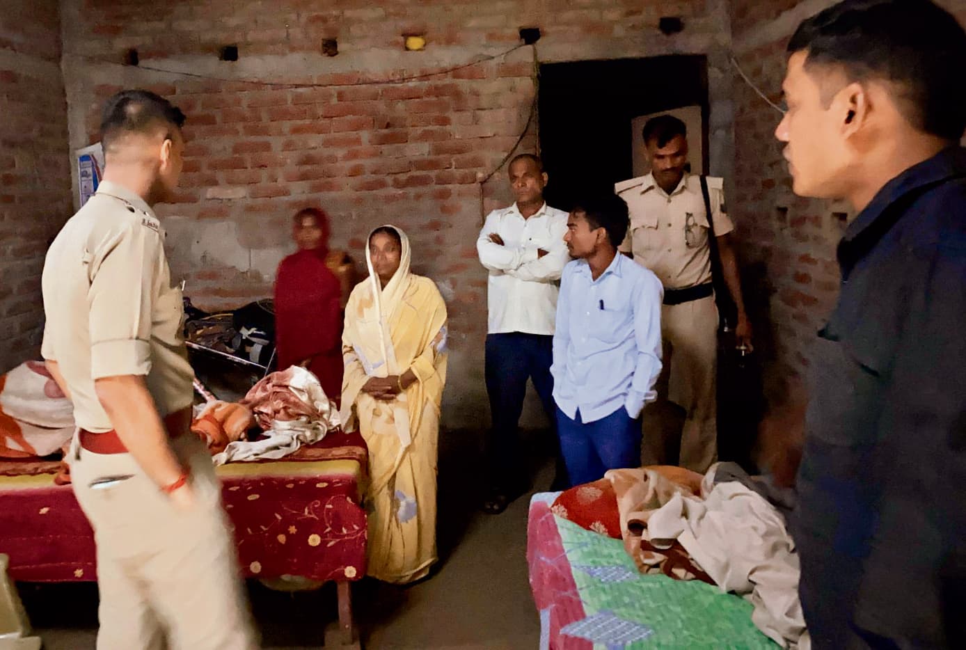 Gopalganj News  : फुलवरिया में अगवा छात्र अनीश का यूपी में मिला लोकेशन, अपराधियों ने किया परिजनों से संपर्क