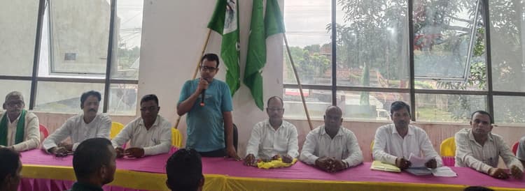 Bokaro News: बूथ स्तरीय कार्यकर्ताओं की भूमिका अहम : योगेंद्र प्रसाद