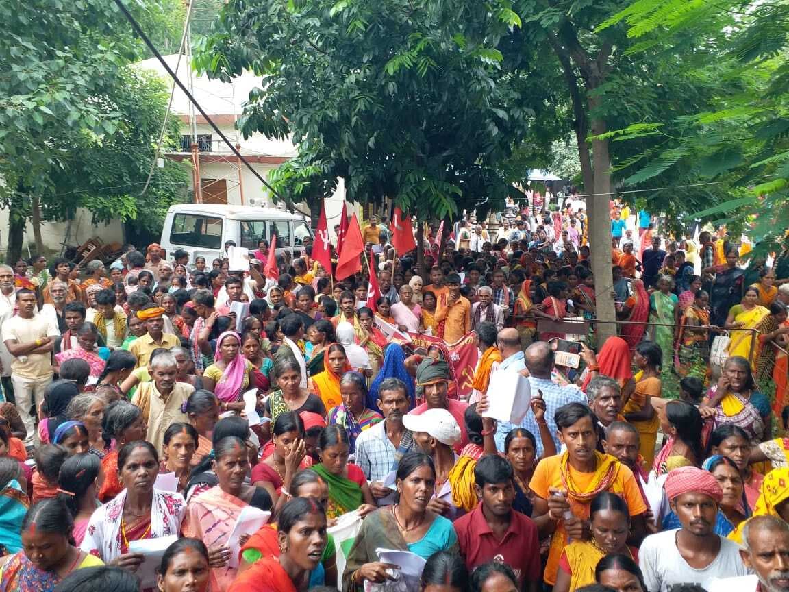 छह सूत्री मांगों को लेकर भाकपा माले का प्रदर्शन, पुनपुन में किया हंगामा