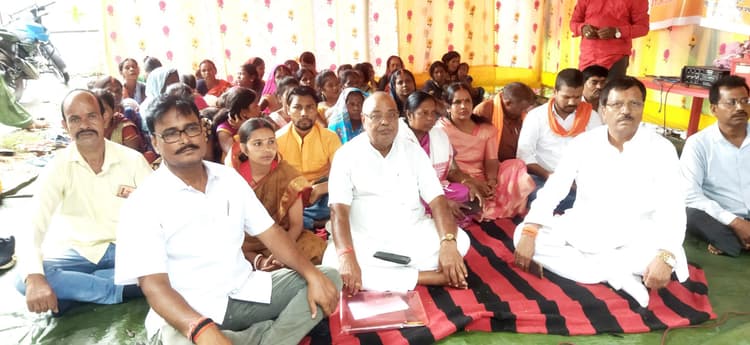 Bokaro News : चंद्रपुरा प्रखंड कार्यालय समक्ष भाजपा का धरना शुरू