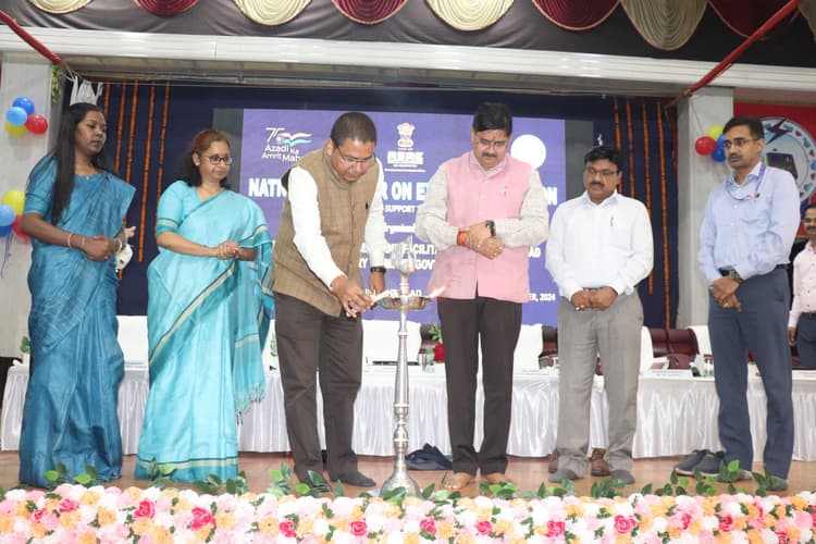 dhanbad news: एमएसएमइ की संगोष्ठी में निर्यात संवर्द्धन पर दी गयी जानकारी