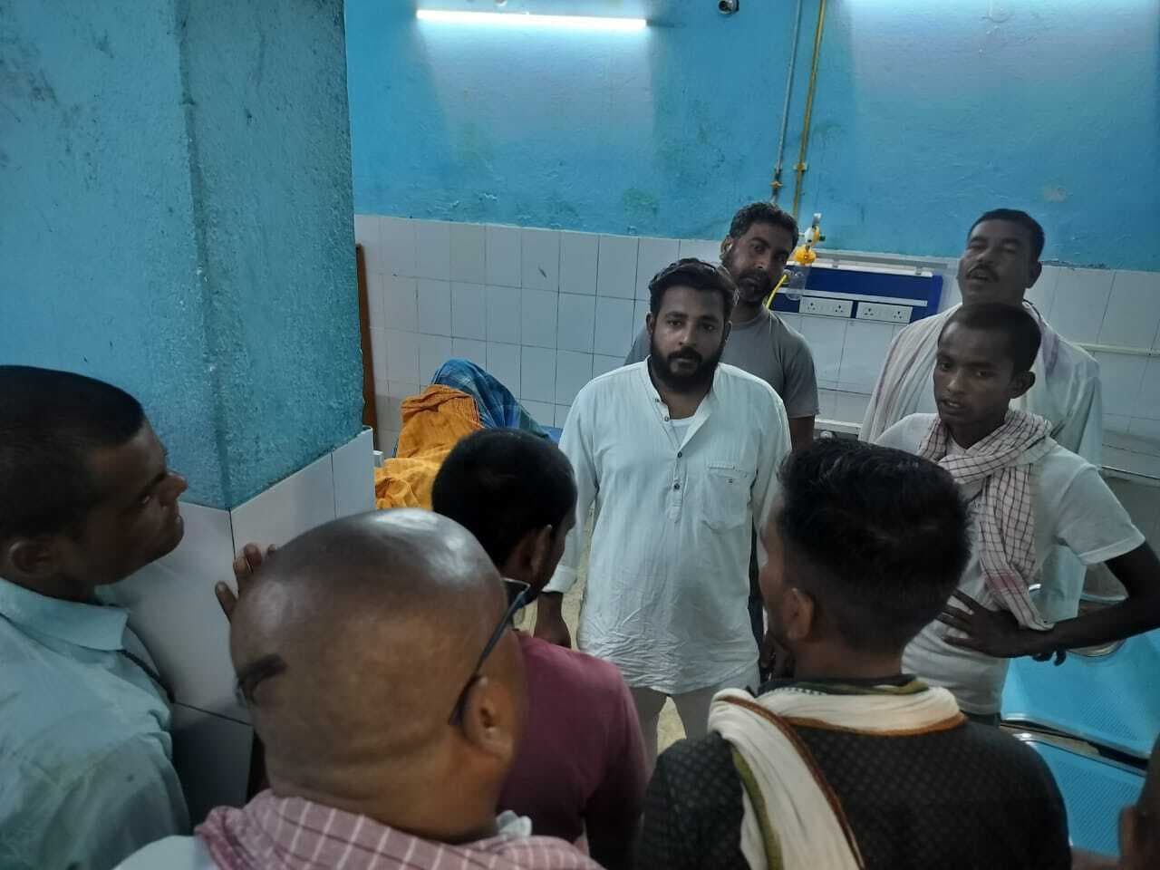 पशुपालक की करेंट लगने से मौत