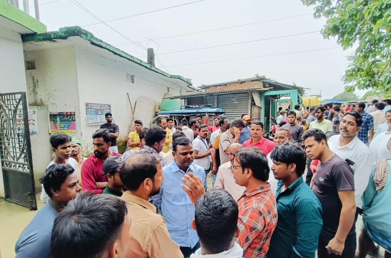 विधायक ने बाढ़ प्रभावित इलाकों का किया दौरा