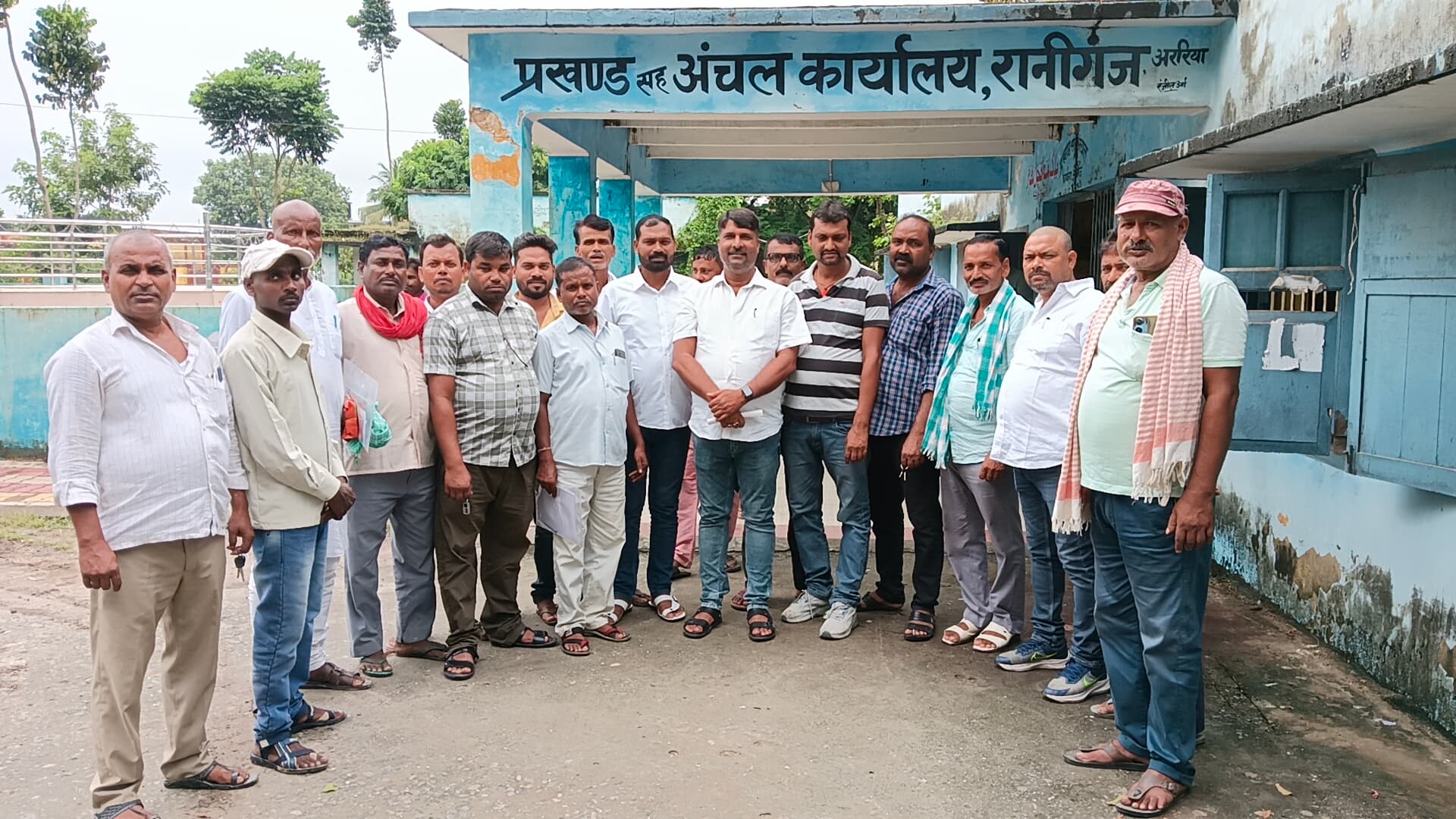 पंसस की बैठक में नहीं पहुंचे कई अधिकारी