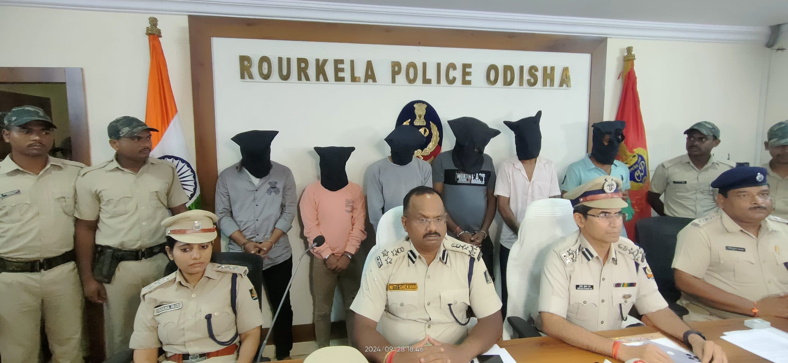 Rourkela News: जबरन शराब पिला नाबालिग से किया था सामूहिक दुष्कर्म, पांच आरोपी, एक सहयोगी गिरफ्तार, भेजे गये जेल