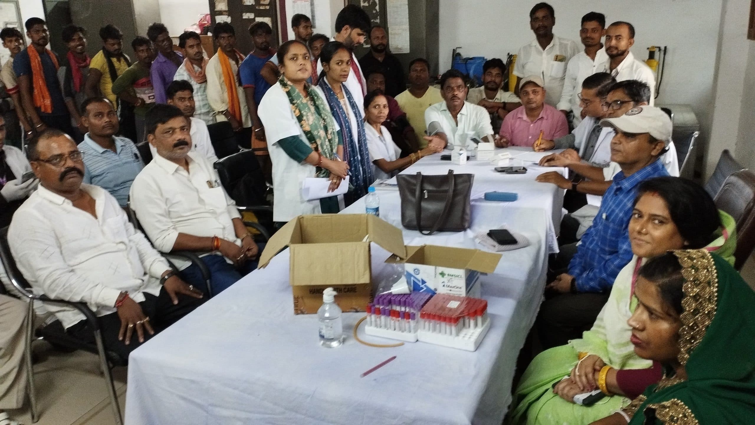 Health check up camp organized: रोसड़ा नप कार्यालय सभागार में स्वास्थ्य जांच शिविर का आयोजन