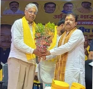 देश के विकास के लिए वैश्य की माला को मजबूत करने की जरुरत : डाॅ दिलीप जायसवाल