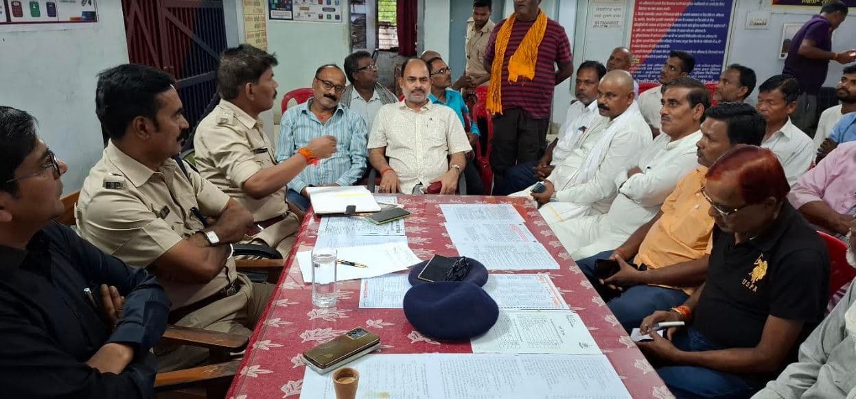 दुर्गा पूजा के लिए लाइसेंस लेना अनिवार्य