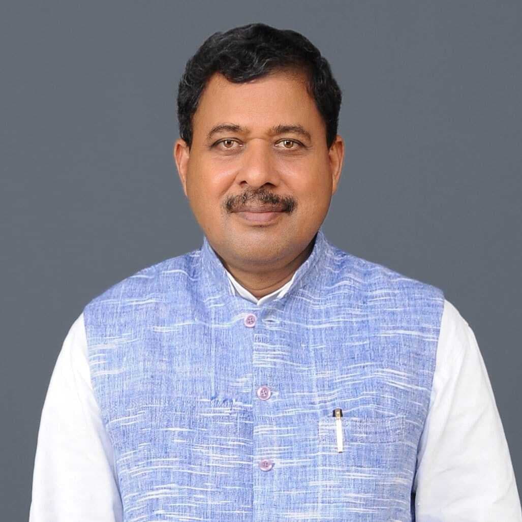 प्रस्तावित स्थल के विपरीत दिशा में बने अंडर पास रेलवे क्रॉसिंग : सांसद