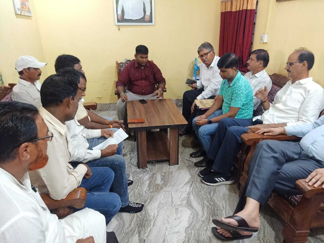 BOKARO NEWS : प्रबंधन से वार्ता के बाद गेट जाम आंदोलन वापस