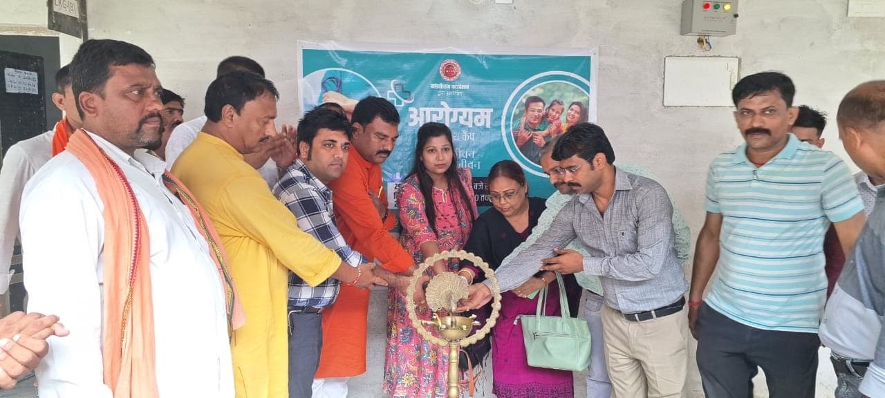 doctors should serve people : सेवाभाव से अंतर्निहित होकर चिकित्सक करें लोगों की सेवा : विधायक