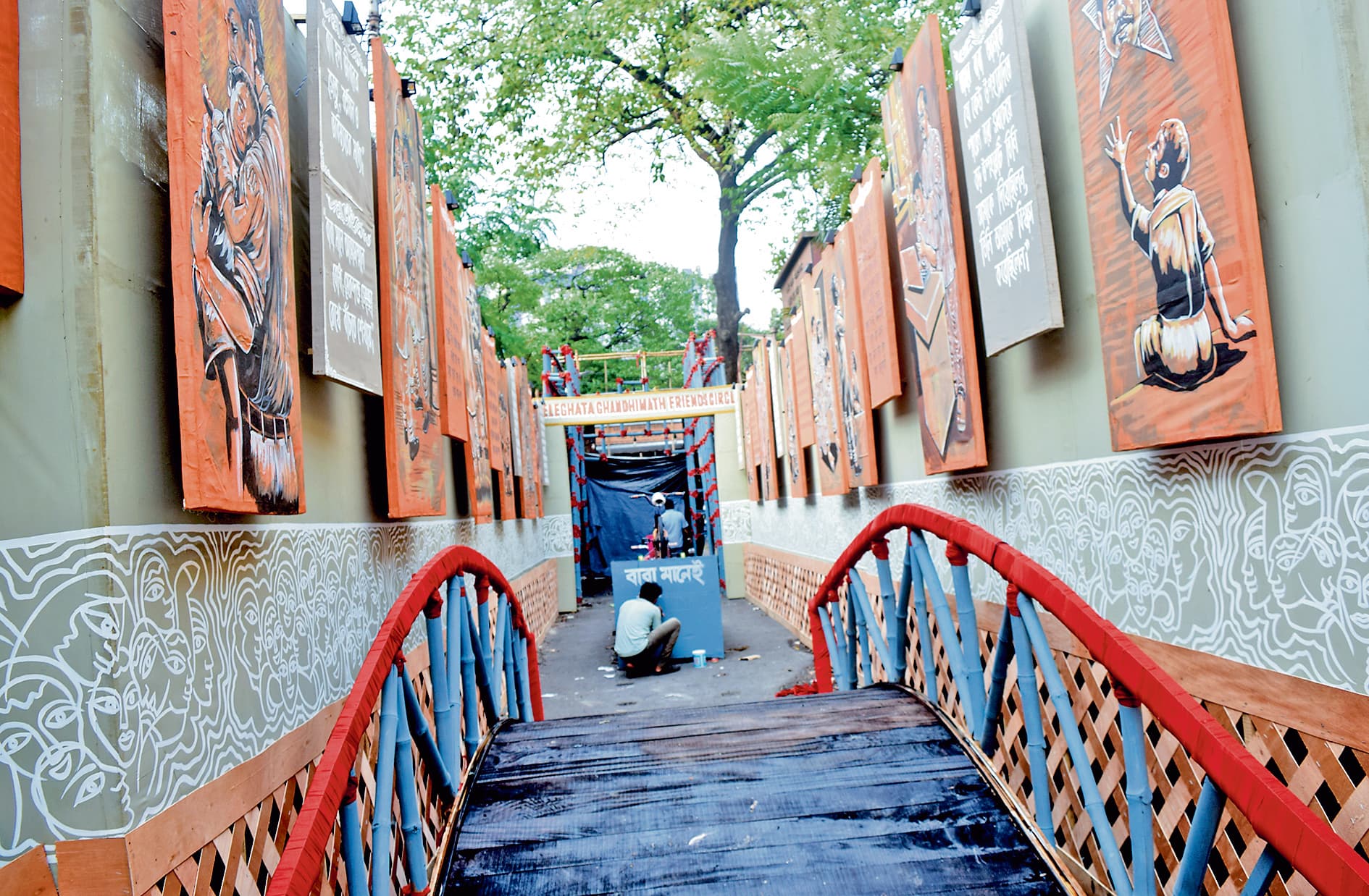 बच्चे के जीवन में पिता की भूमिका को दर्शायेगा पंडाल