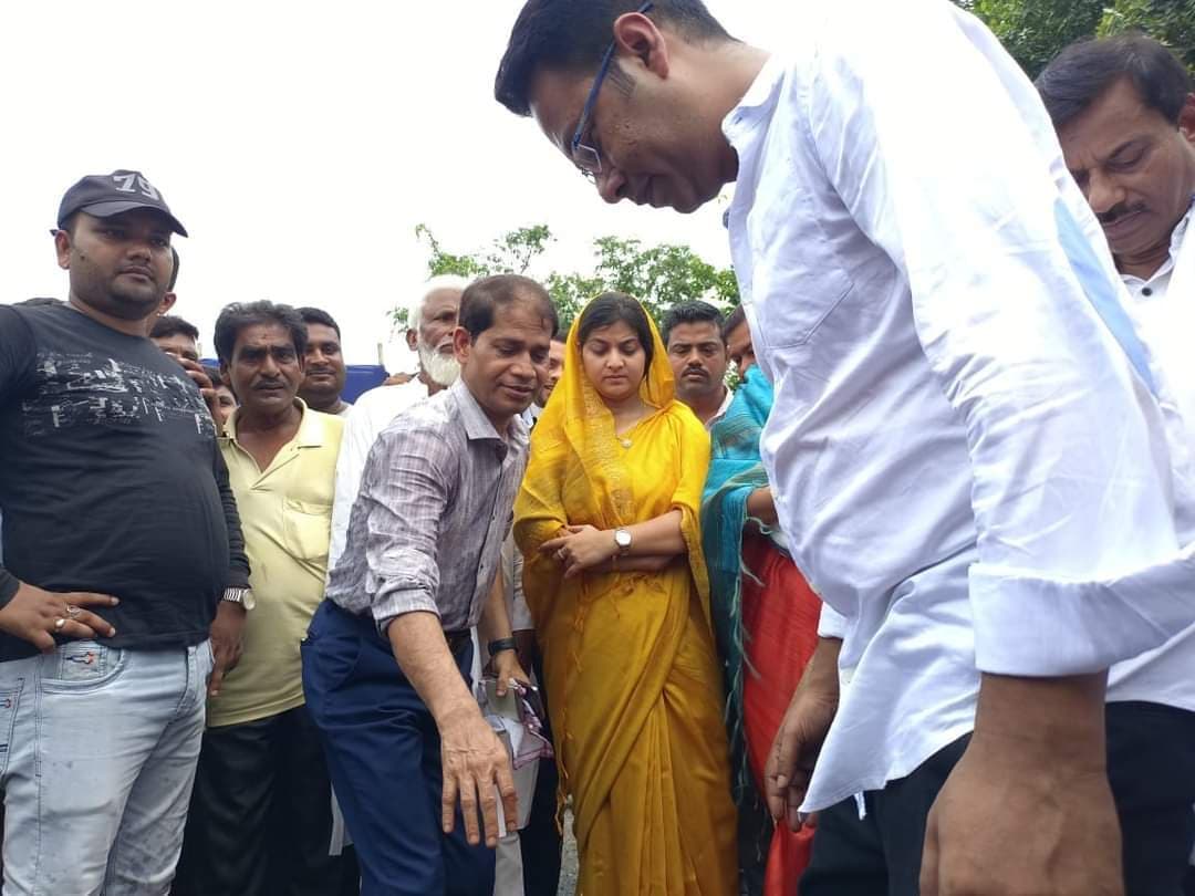 बगैर अनुमति लिए डेढ़ किलोमीटर सड़क का किया शिलान्यास