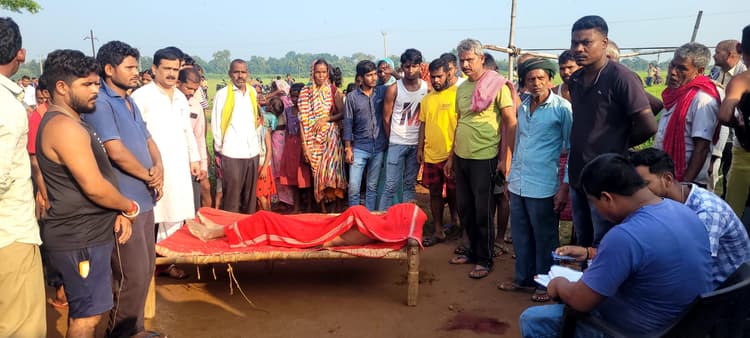 रिखिया में ग्रामीण चिकित्सक की हत्या, पांच पर मामला दर्ज