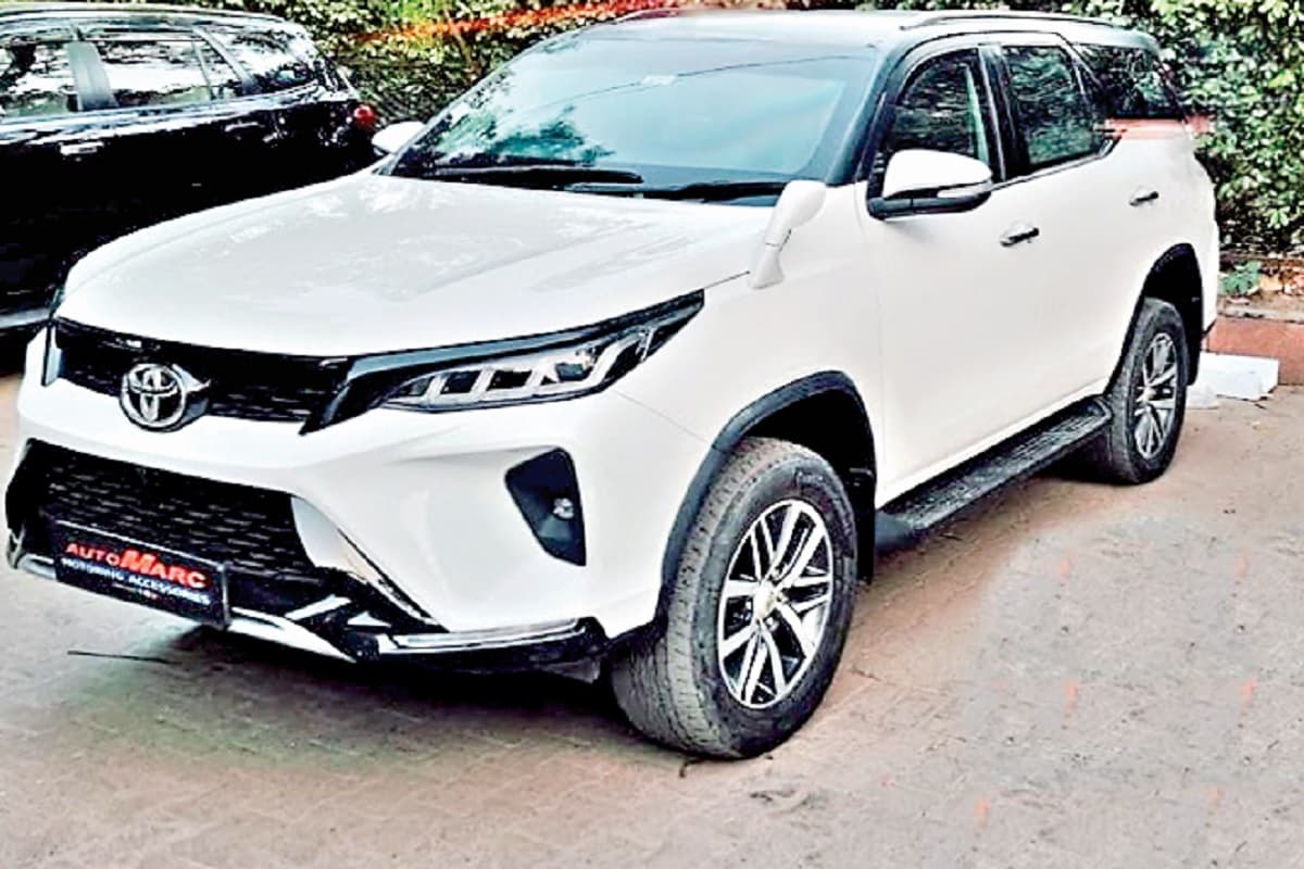 झारखंड में गवर्नर-CM के कफिले में शामिल की जाएंगी नयी बुलेटप्रूफ फॉर्च्यूनर गाड़ियां, जानें किन किन लोगों को मिलेगी ये सुविधाएं