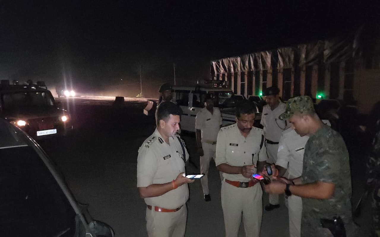 Bihar: गया पुलिस की डायल 112 के जवानों को लुटेरों ने घेरकर पीटा, सर्विस रिवॉल्वर और बाइक लेकर भागे