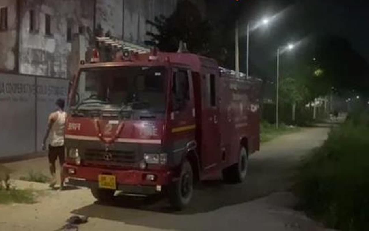 Bihar : हाजीपुर इंडस्ट्रियल एरिया में अमोनिया गैस रिसाव, देर रात तक मची रही अफरा-तफरी